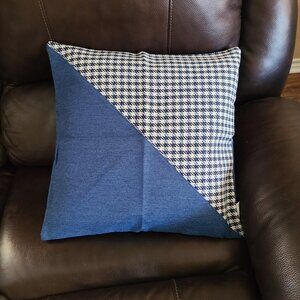 Share MIKE & Co. NEW YORK Boho-Chic Decorative Houndstooth Jacquard Pillow Cover
